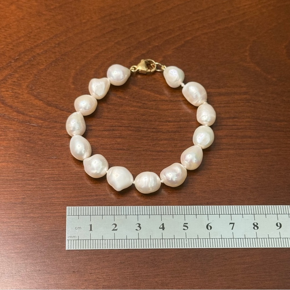 Pearl Bracelet - Picture 9 of 10